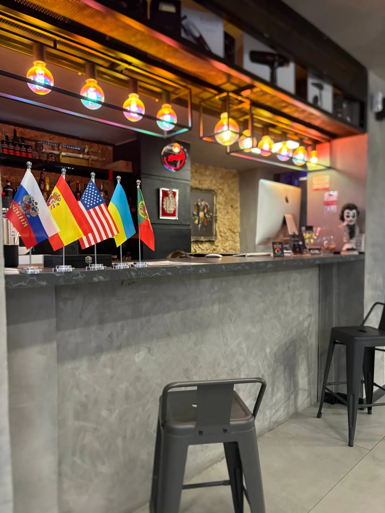 Las banderas de la barra